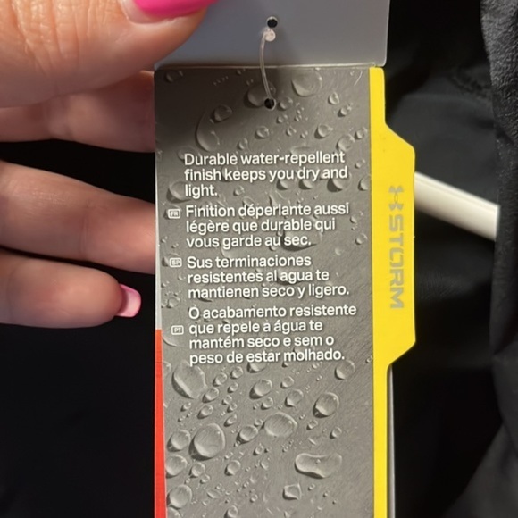 Women's Under Armour Qualifier Storm Packable Jacket - Picture 8 of 12